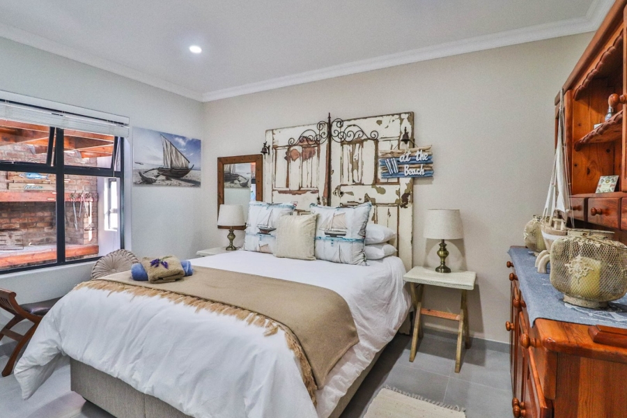 3 Bedroom Property for Sale in Sandy Point Beach Estate Western Cape